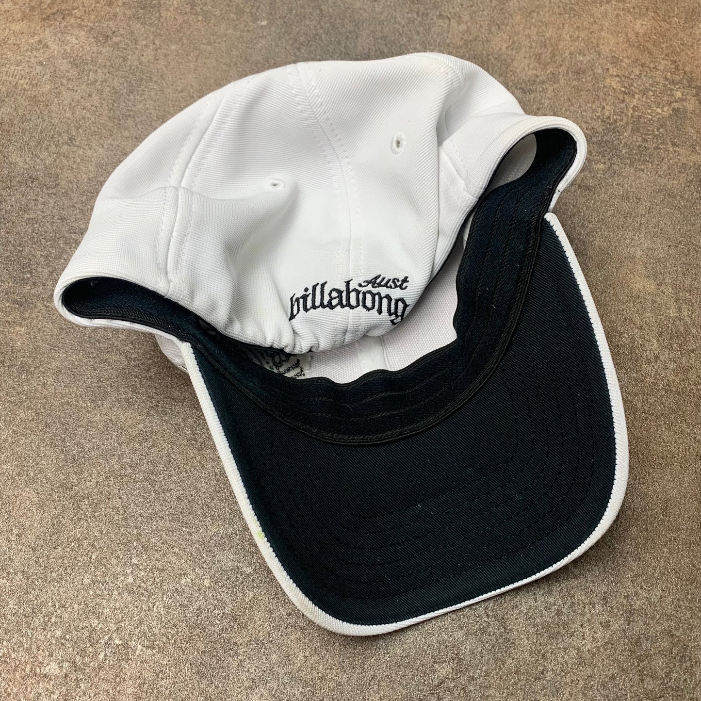 Billabong 00s white surf graphic cap