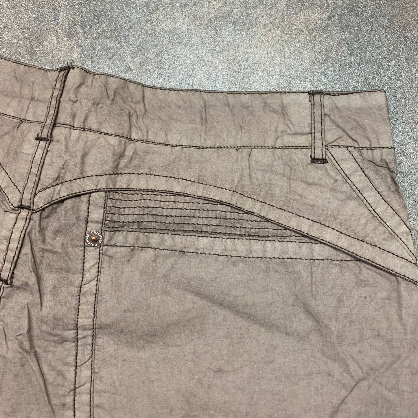 Chiemsee 00s tan baggy jorts
