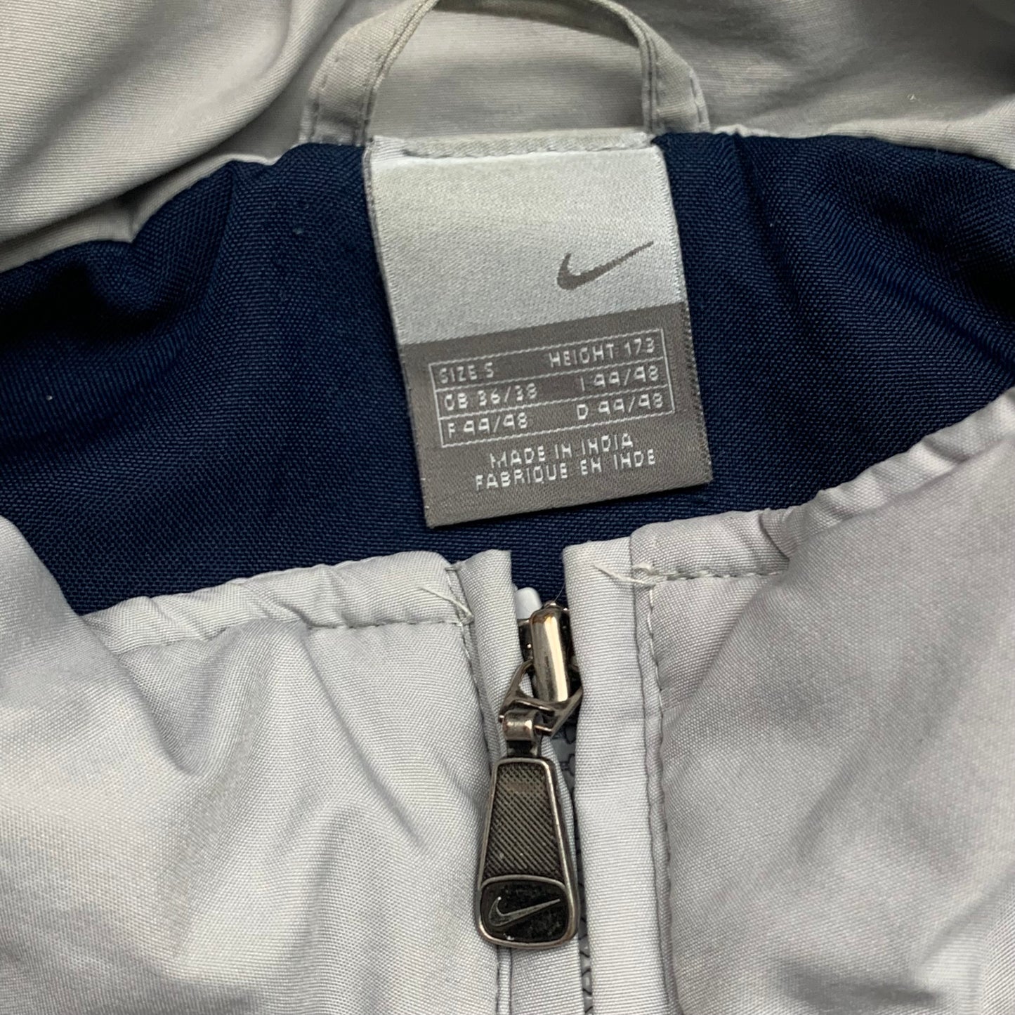 Nike 00s white navy graphic jacket