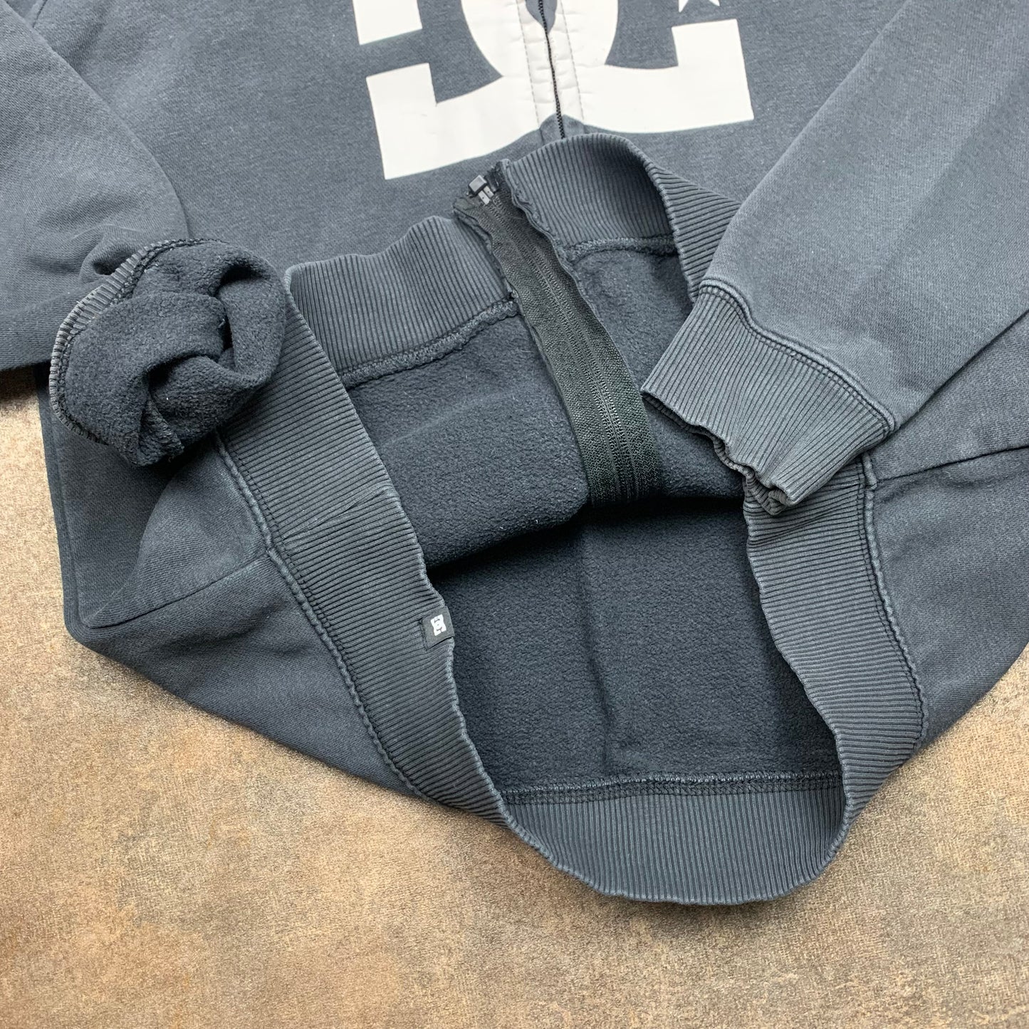 DC Shoes 00s graphic zip hoodie