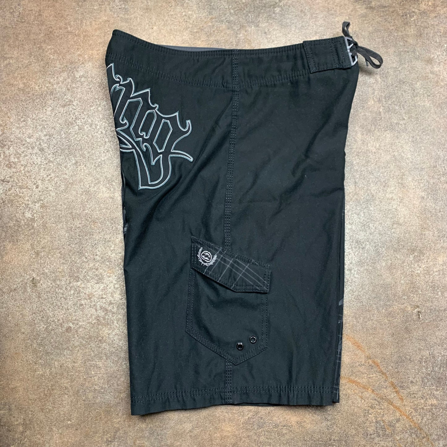 Billabong 00s black grey graphic boardshorts