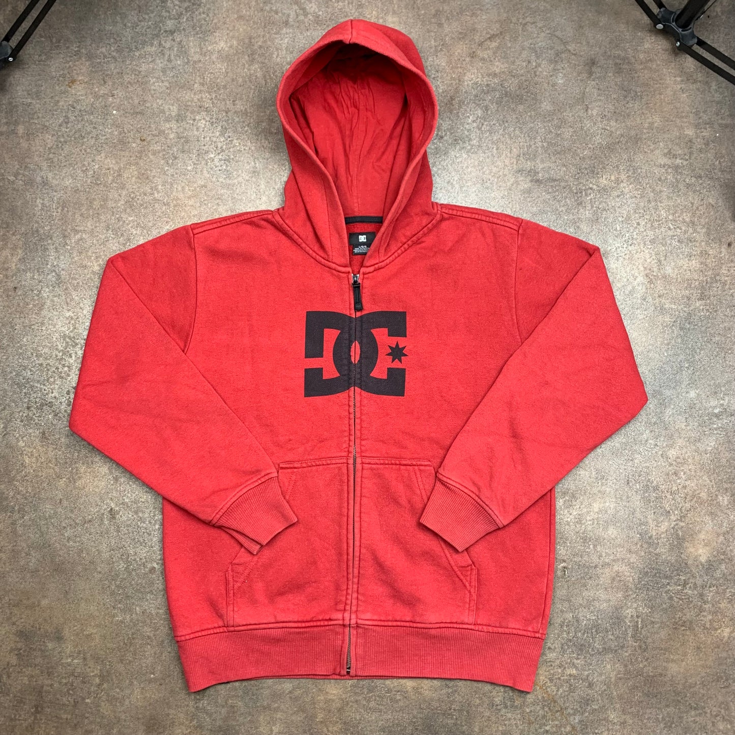 DC Shoes 00s red graphic zip hoodie