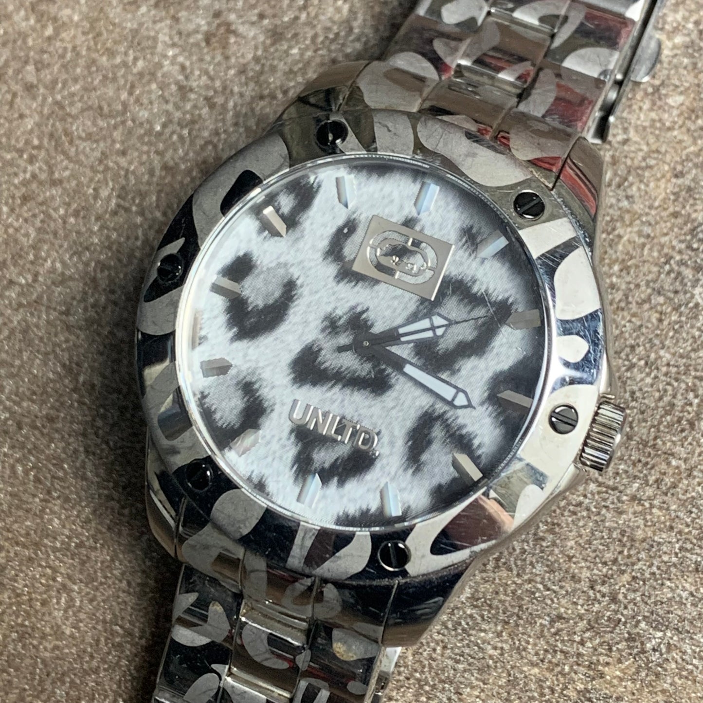 Ecko Unltd. 00s leopard print watch