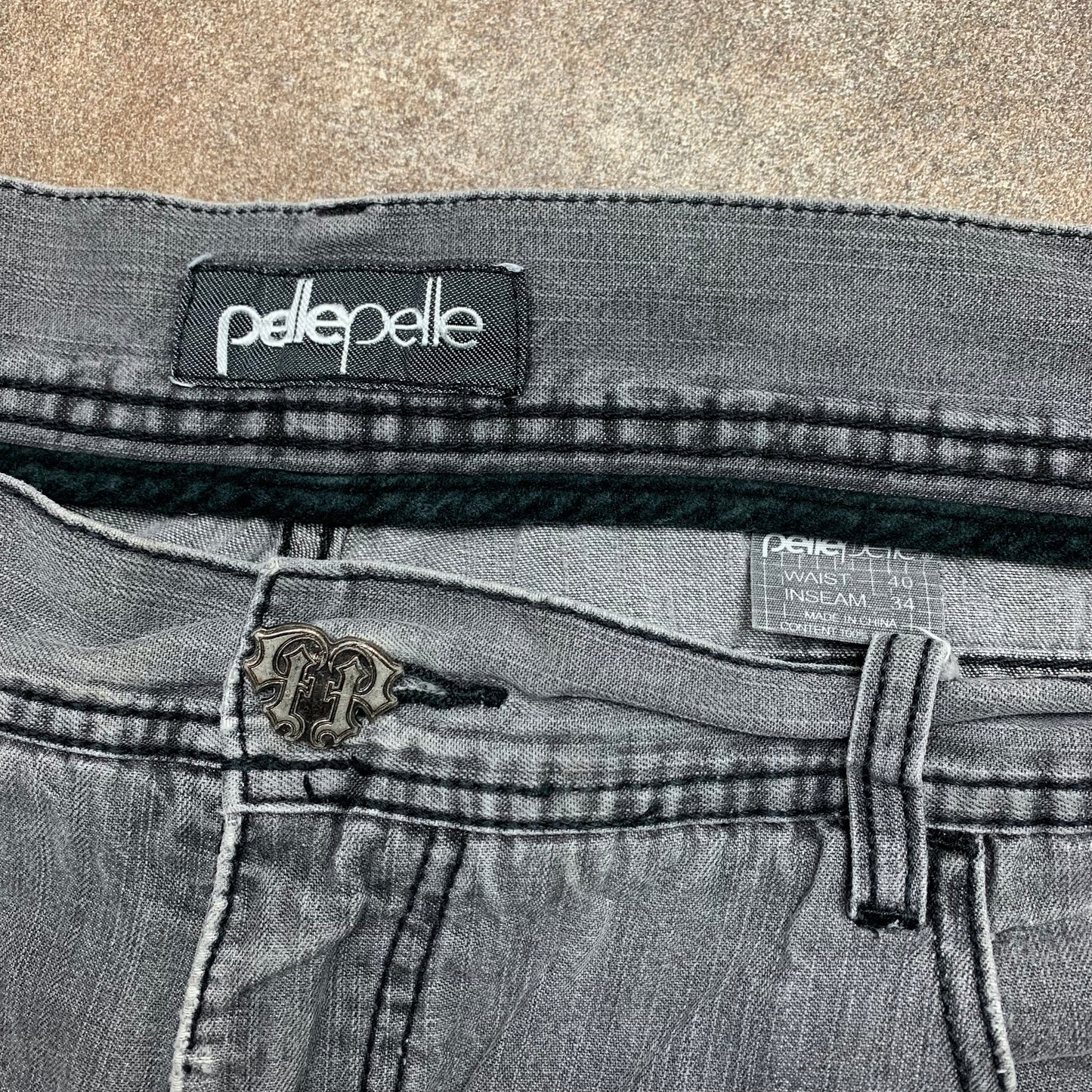 Pelle Pelle 00s graphic baggy jeans