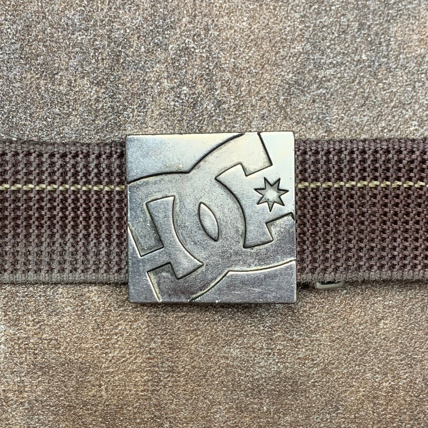 DC Shoes 00s brown grunge belt