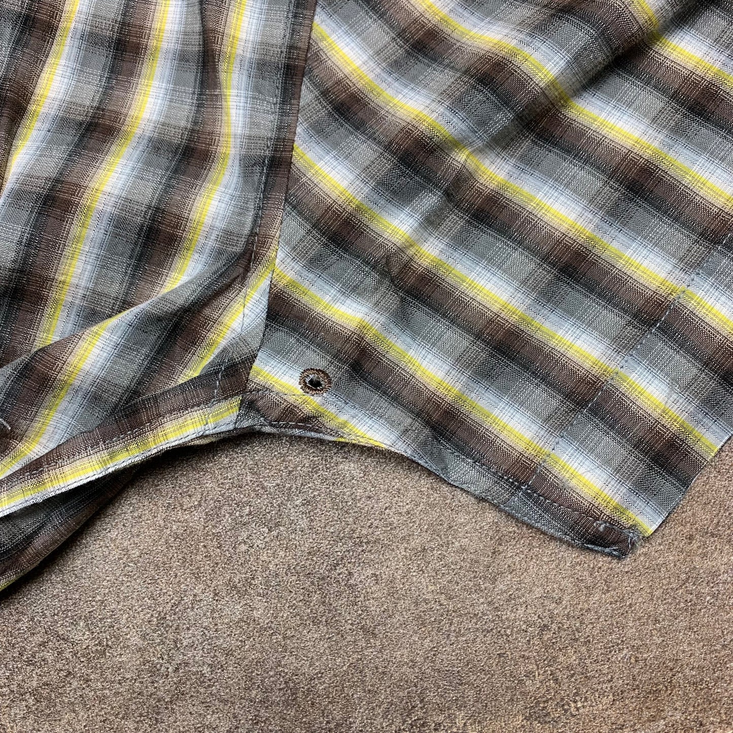 Oakley 00s plaid pocket button white brown shirt
