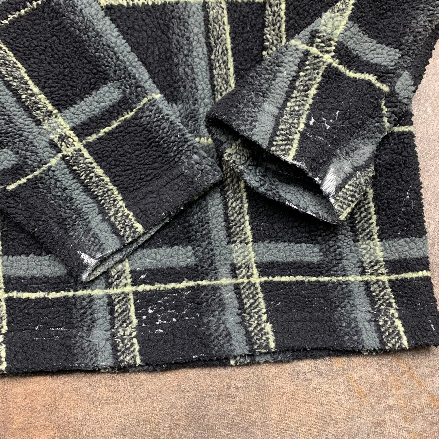 O'Neill 00s plaid quarter zip fleece