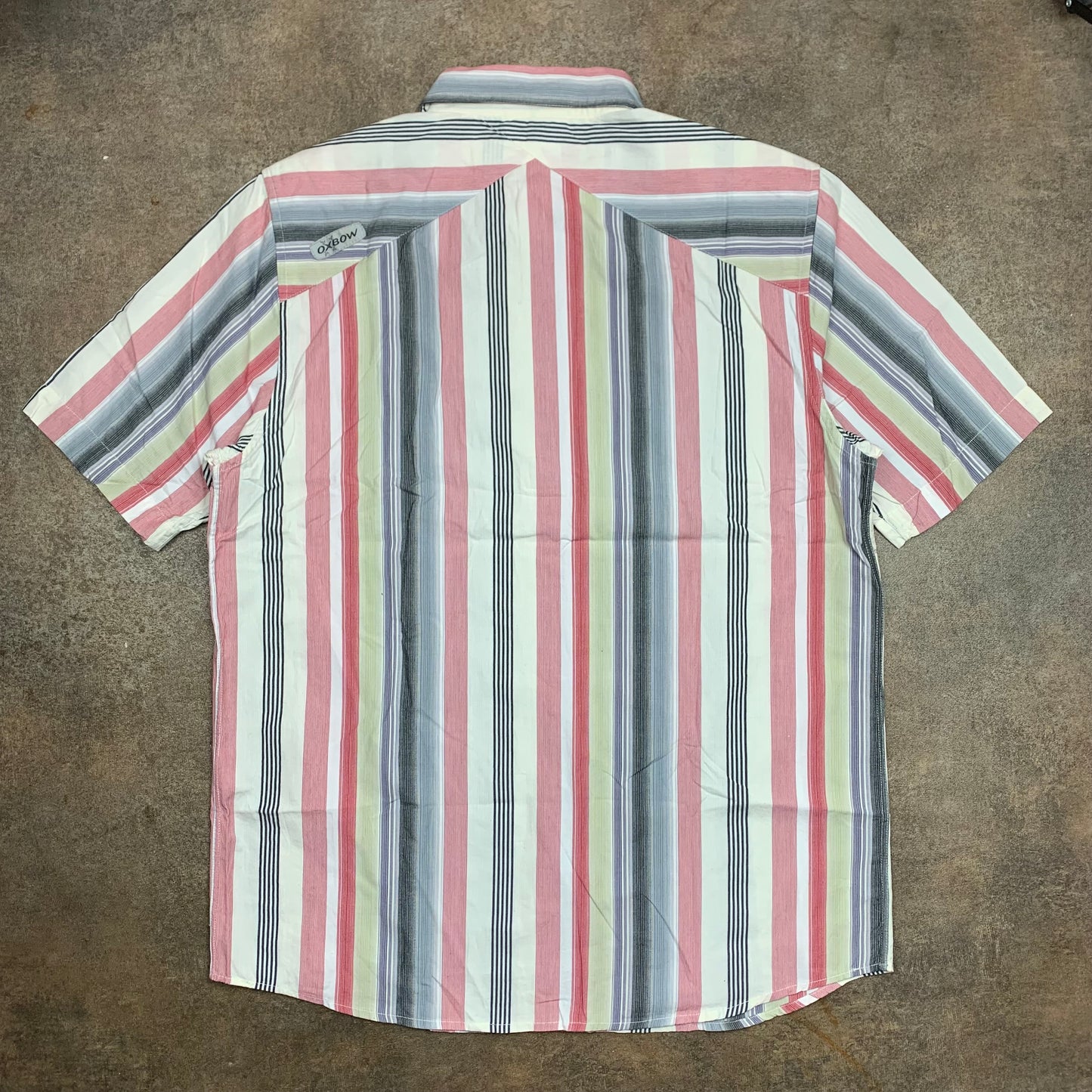 Oxbow 00s deadstock graphic button shirt