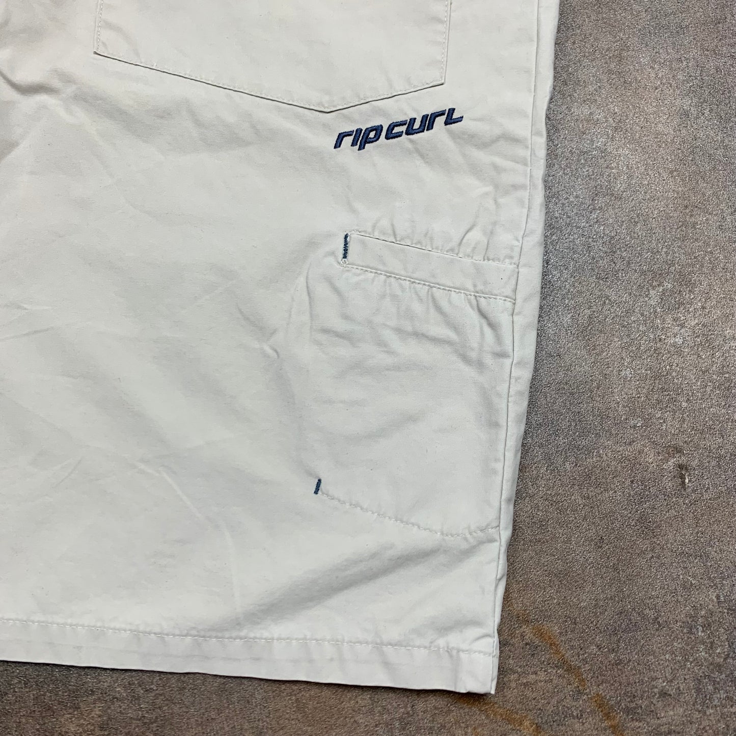 Rip Curl 90s cream baggy cargo shorts