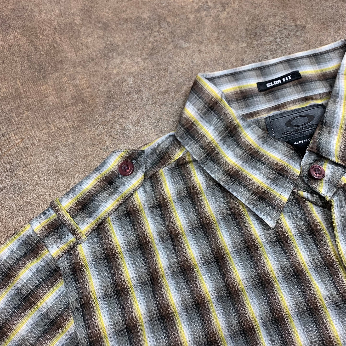 Oakley 00s plaid pocket button white brown shirt