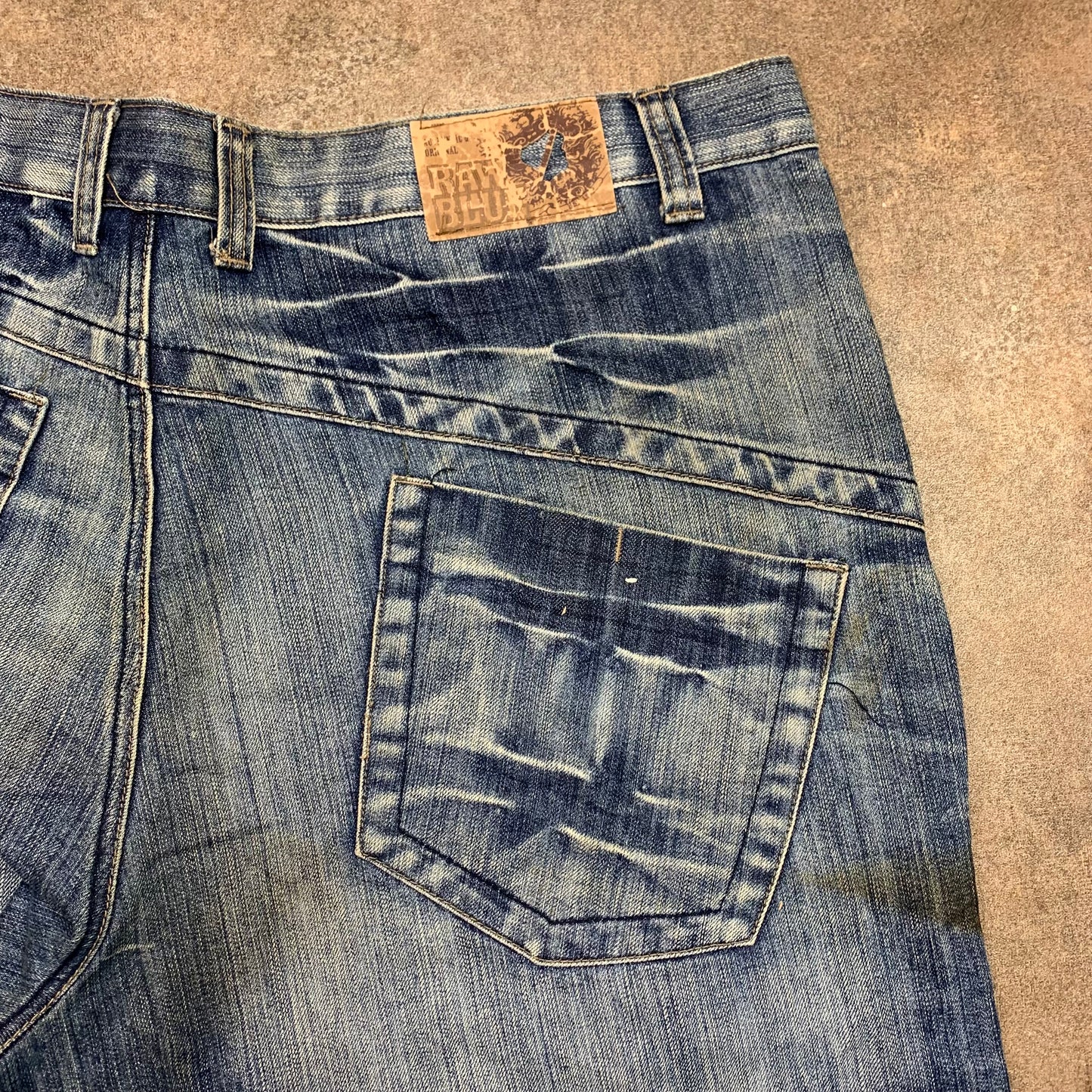 Raw Blue 00s baggy washed jeans