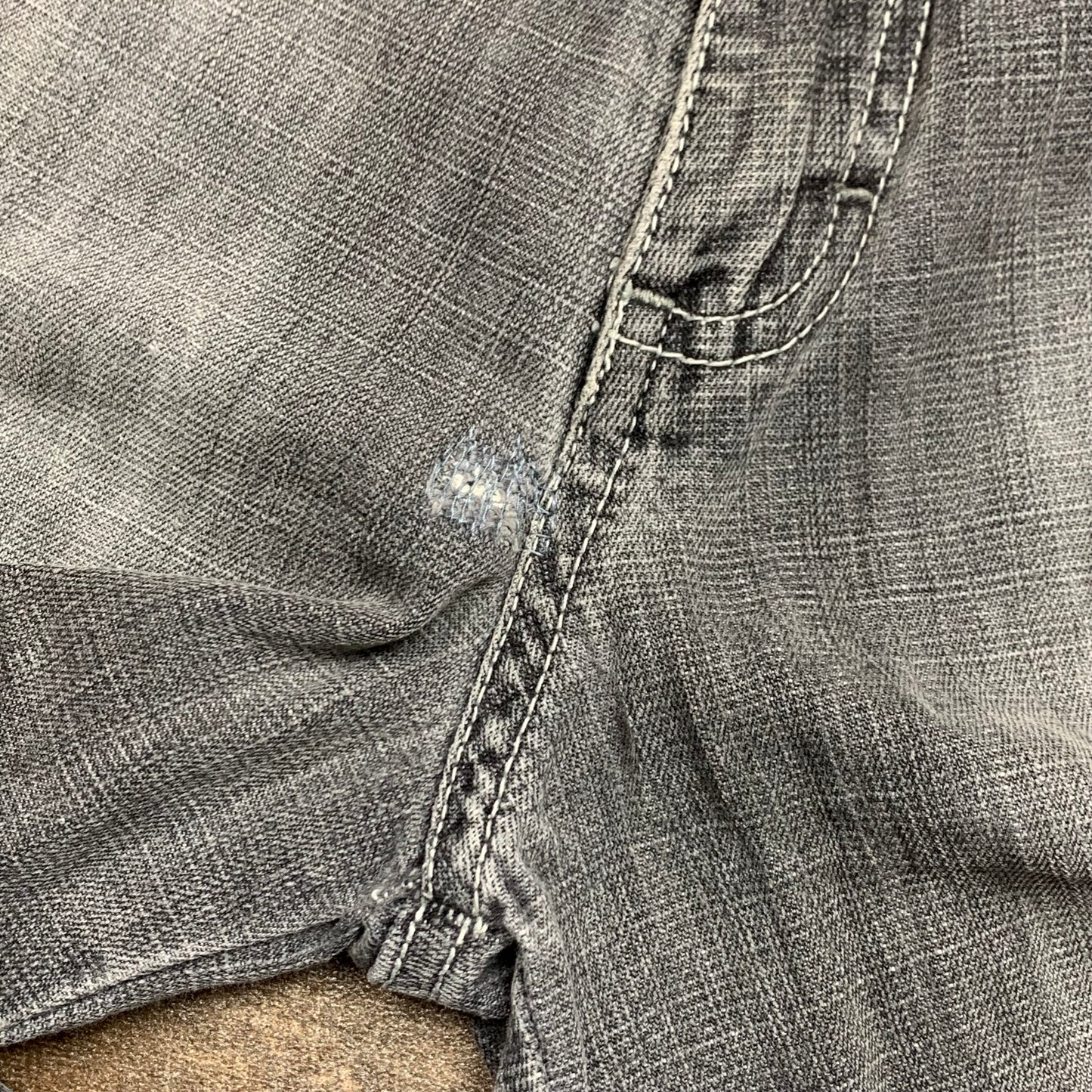 Southpole 00s grey baggy red tab jorts