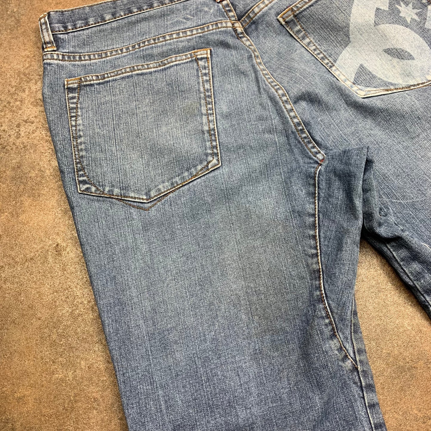 DC Shoes baggy graphic jeans