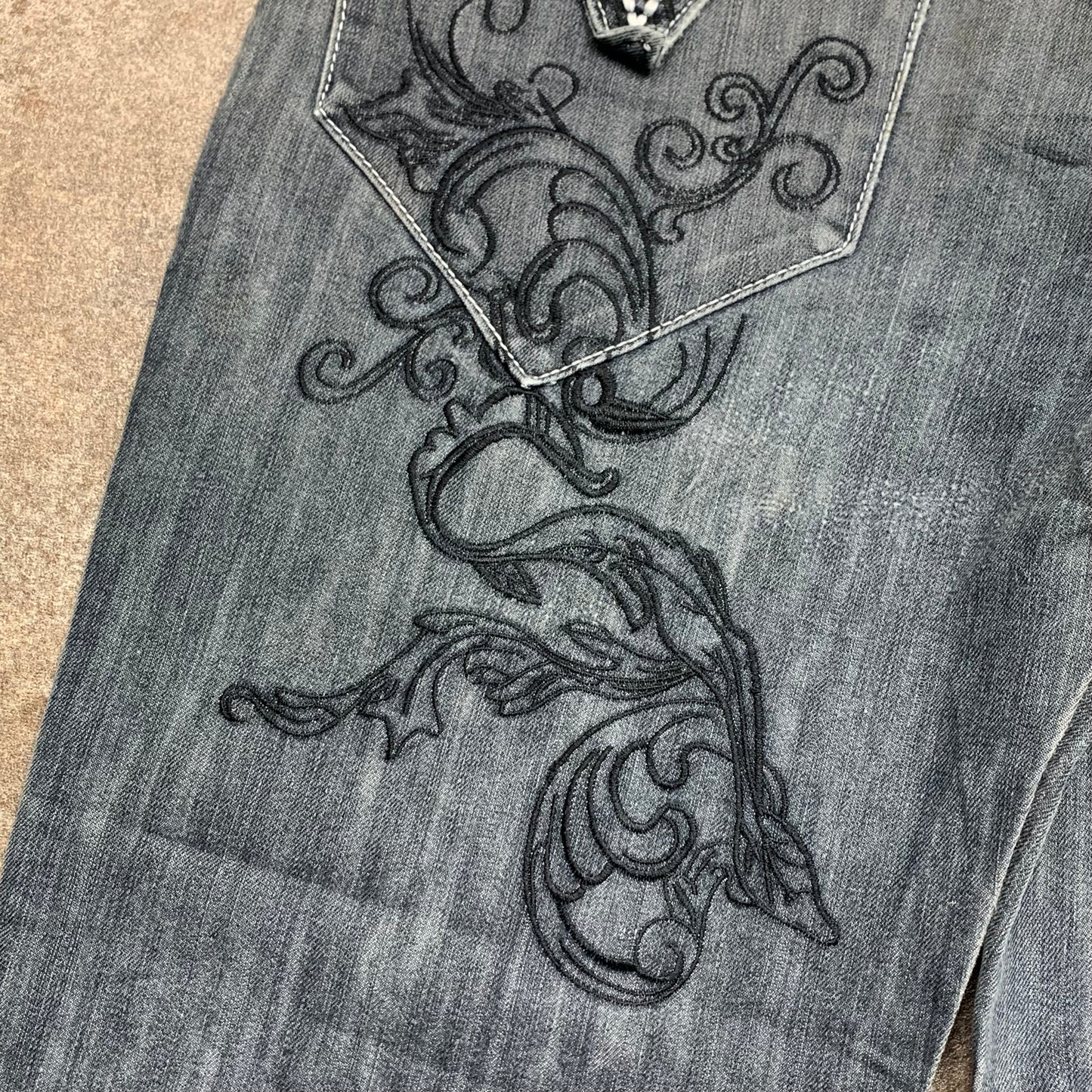 Reflex 00s grey tribal graphic baggy jeans