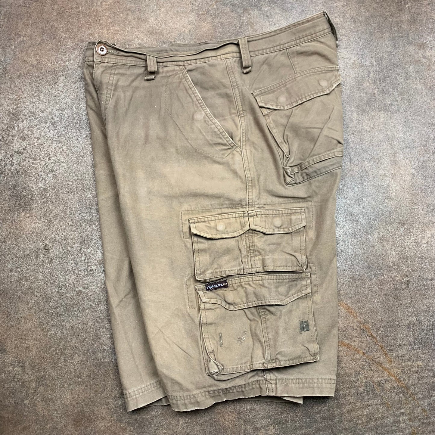 Rip Curl 00s beige baggy cargo jorts