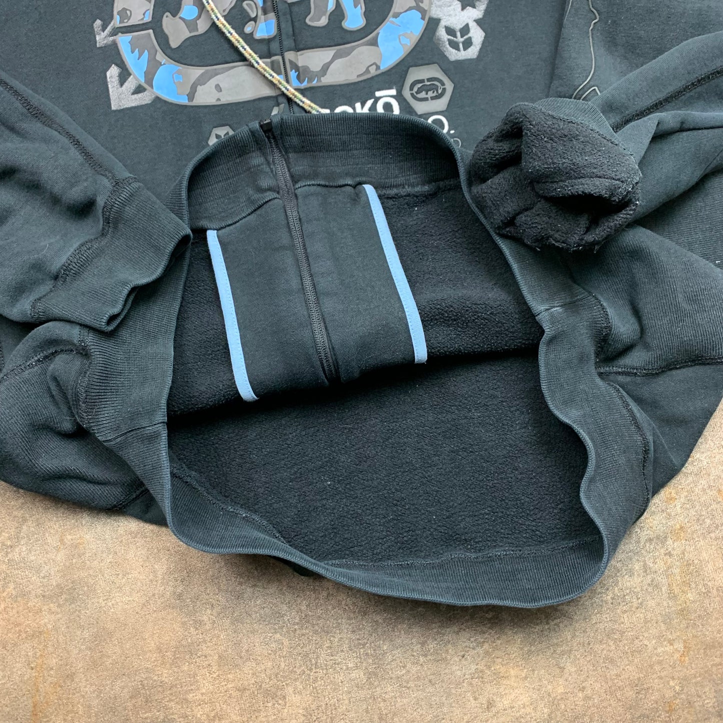 Ecko Unltd. 00s black grey graphic hoodie