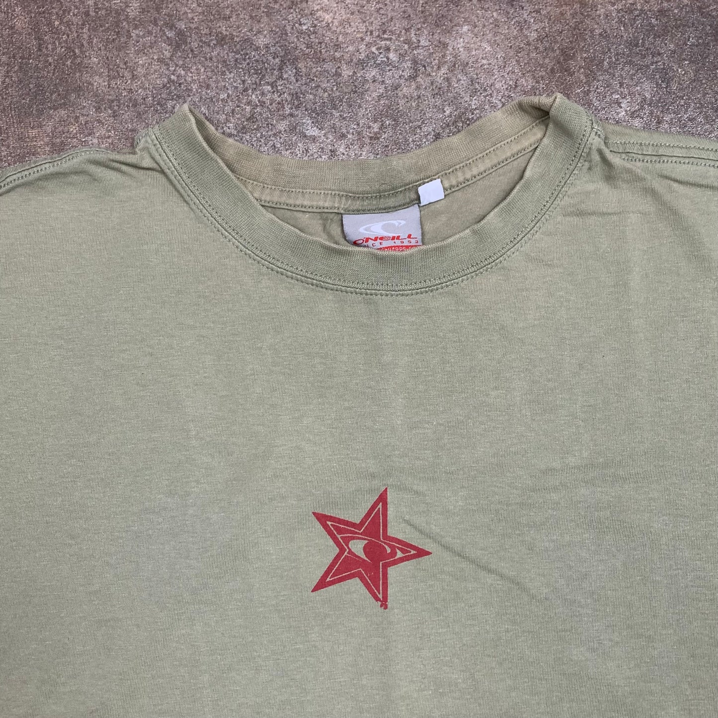 O'Neill 00s green graphic tee