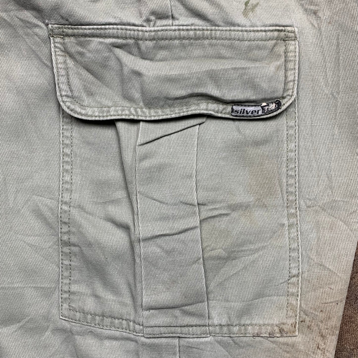 Levi's Silvertab 00s baggy beige cargo jeans