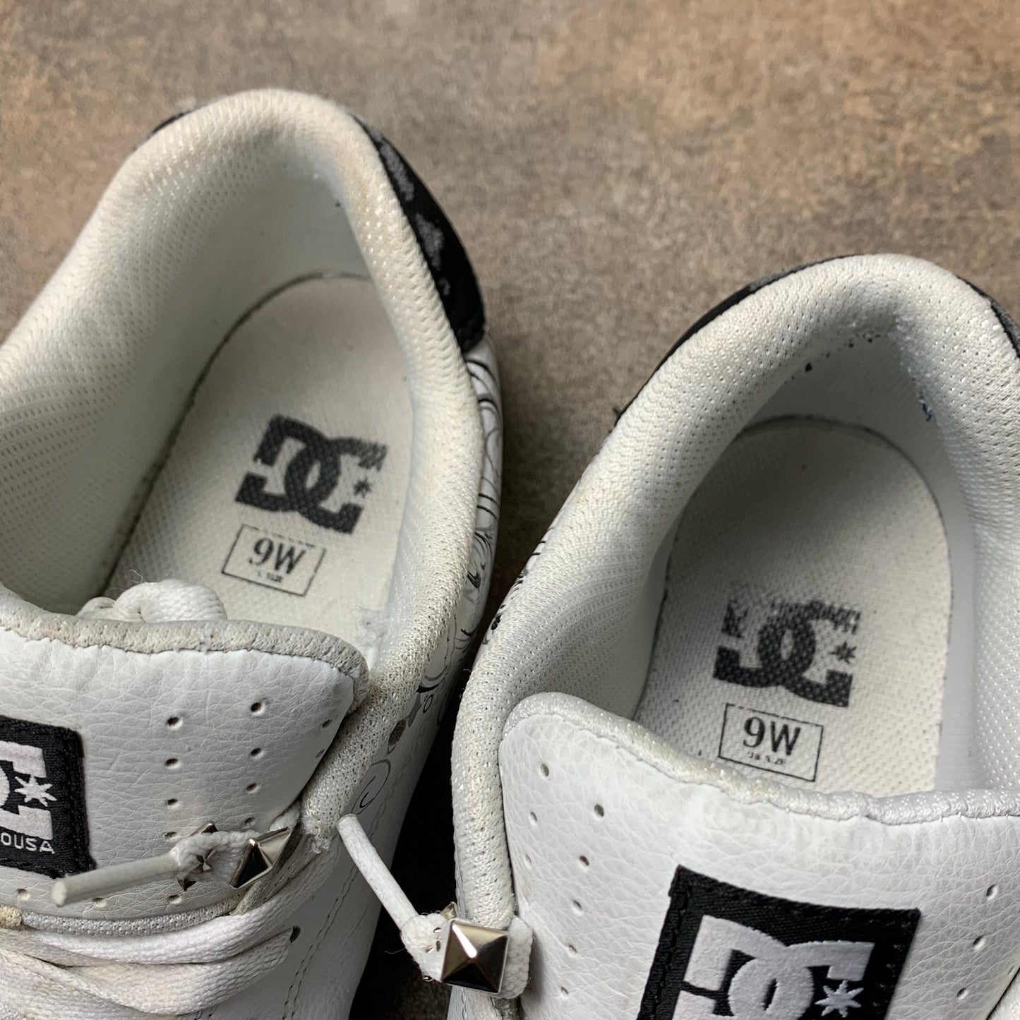 DC Shoes Pixie 3 00s white black chunky trainers