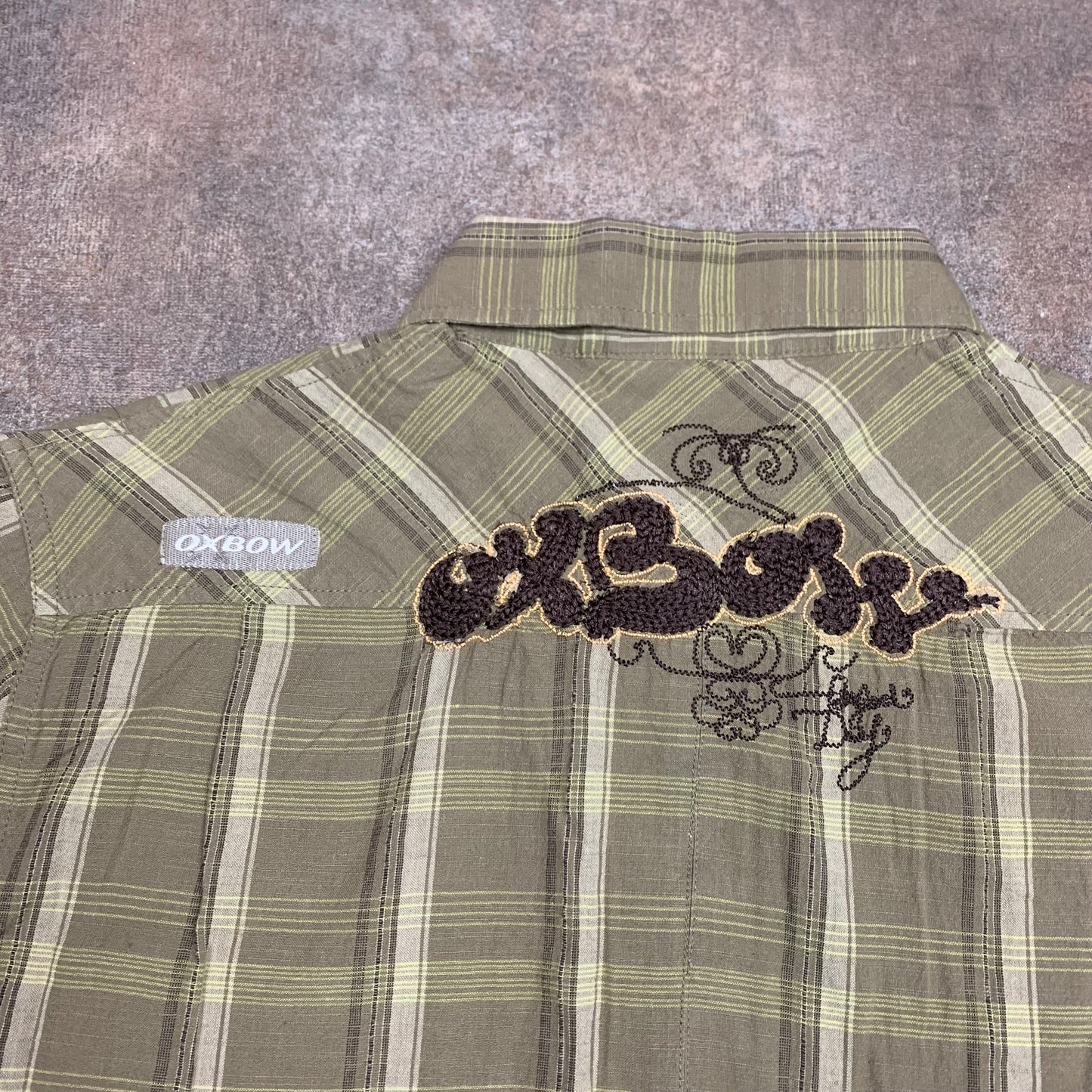 Oxbow 00s deadstock graphic button shirt