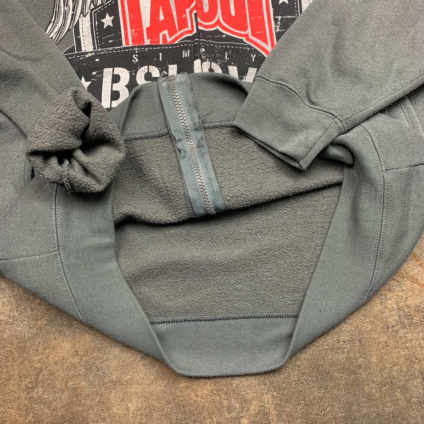 Tapout 00s grey graphic grunge zip hoodie