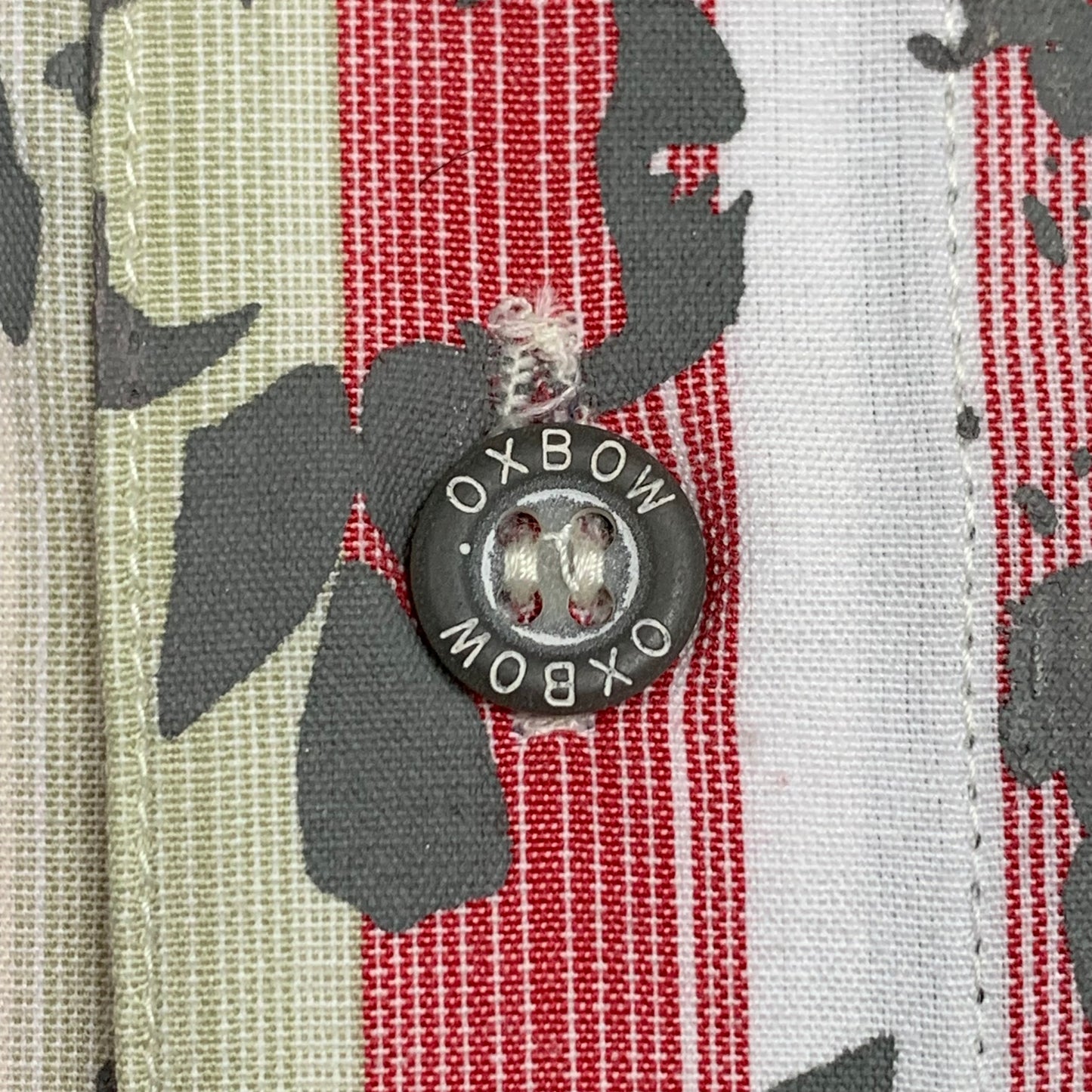 Oxbow 00s deadstock graphic button shirt