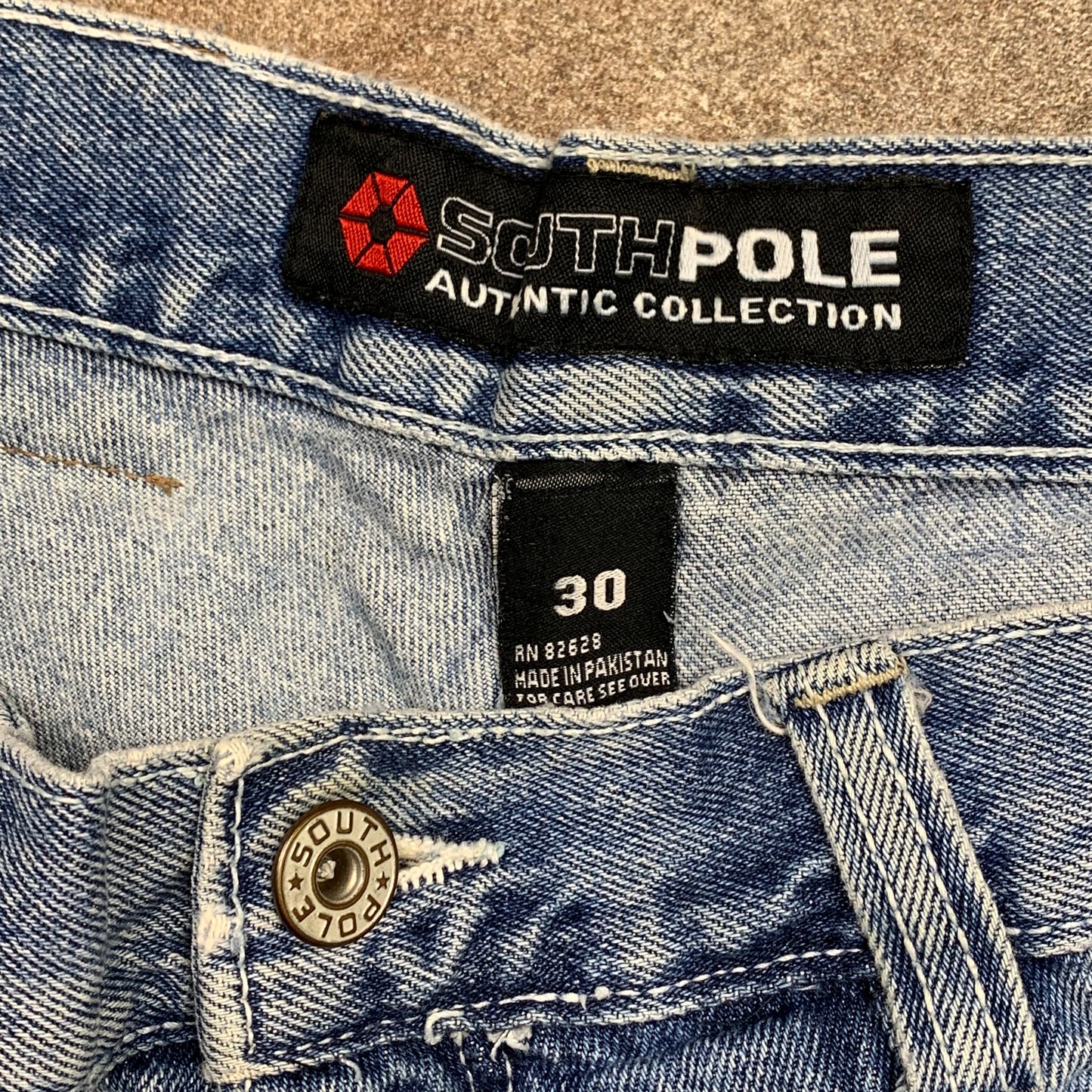 Southpole 00s pale blue baggy jorts