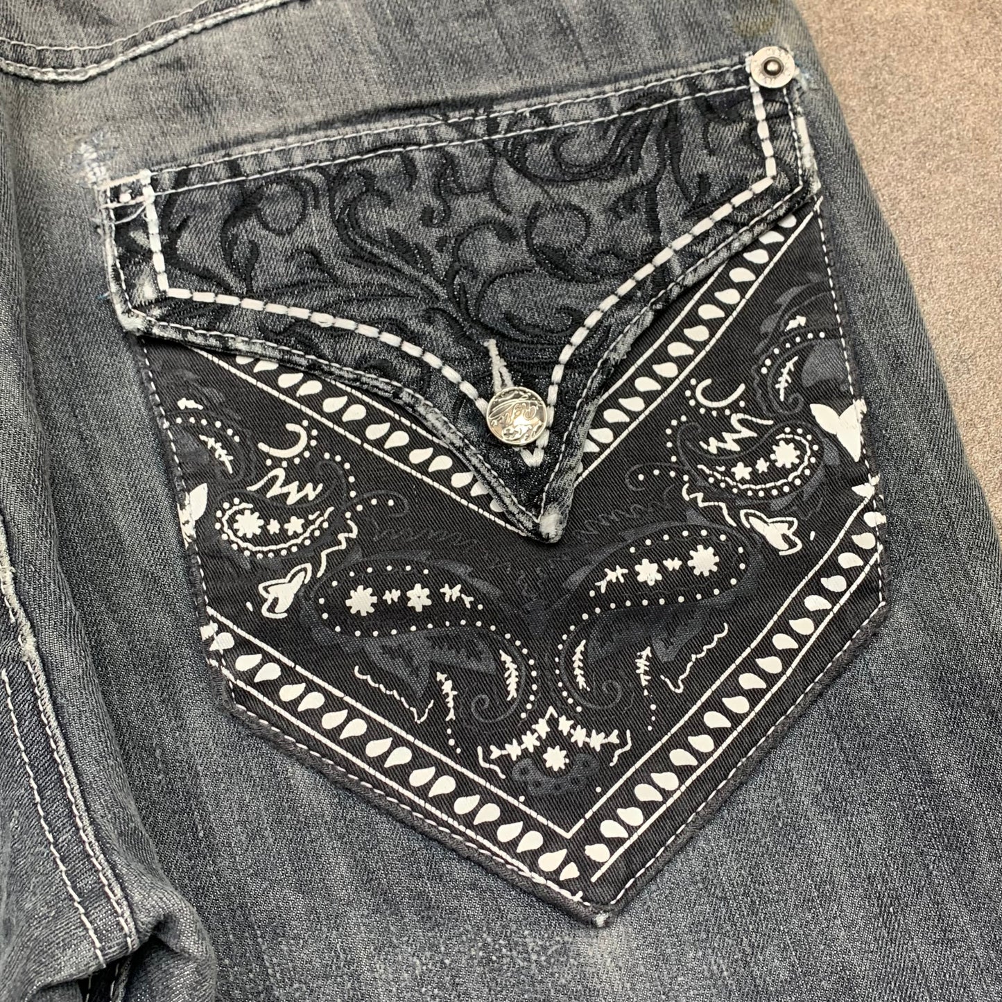 Reflex 00s grey tribal graphic baggy jeans