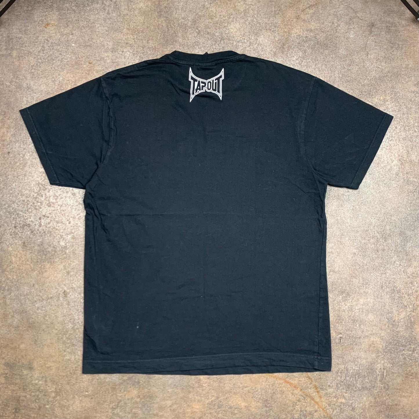 Tapout 00s black white grunge graphic tee