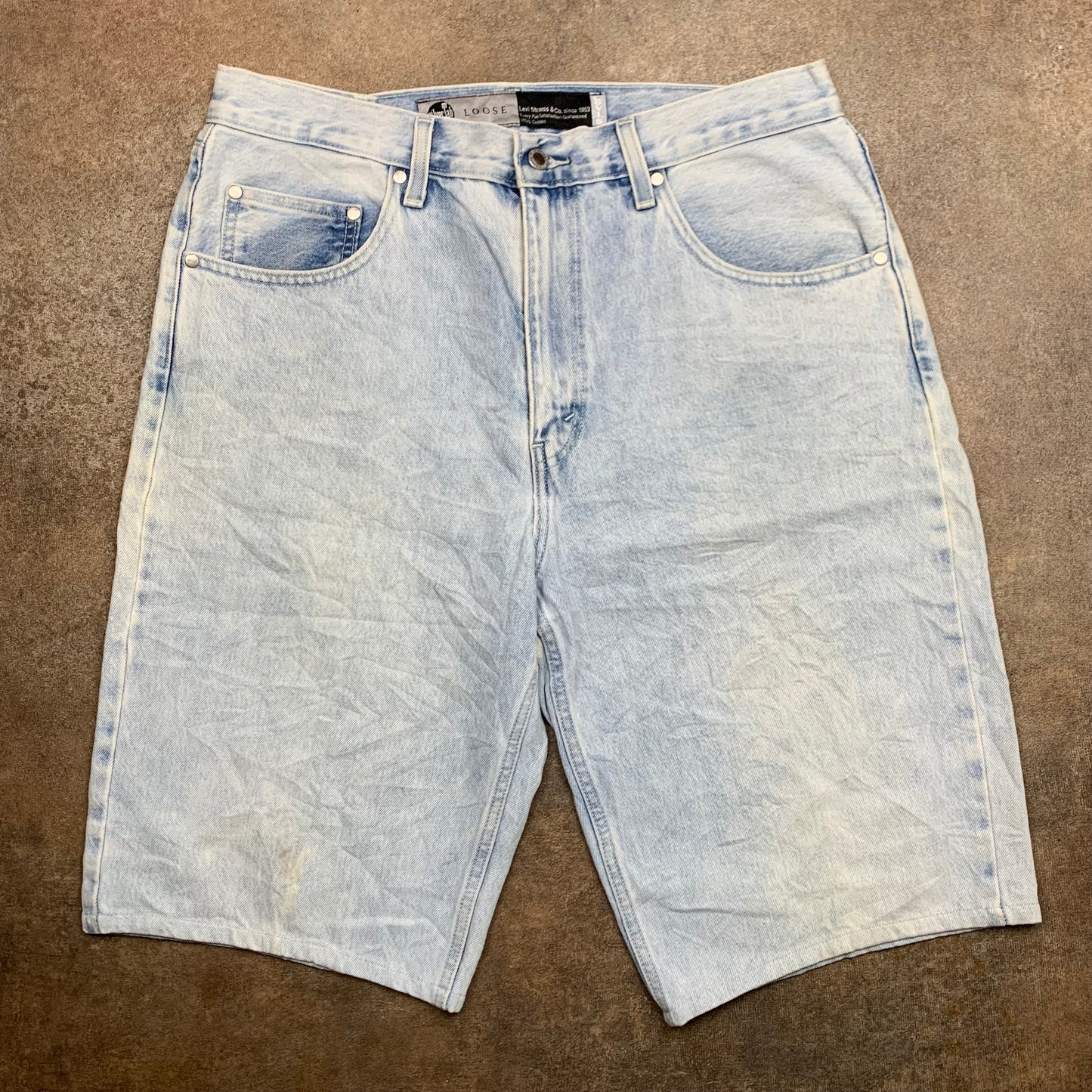 Levi's Silvertab 00s pale blue baggy jorts