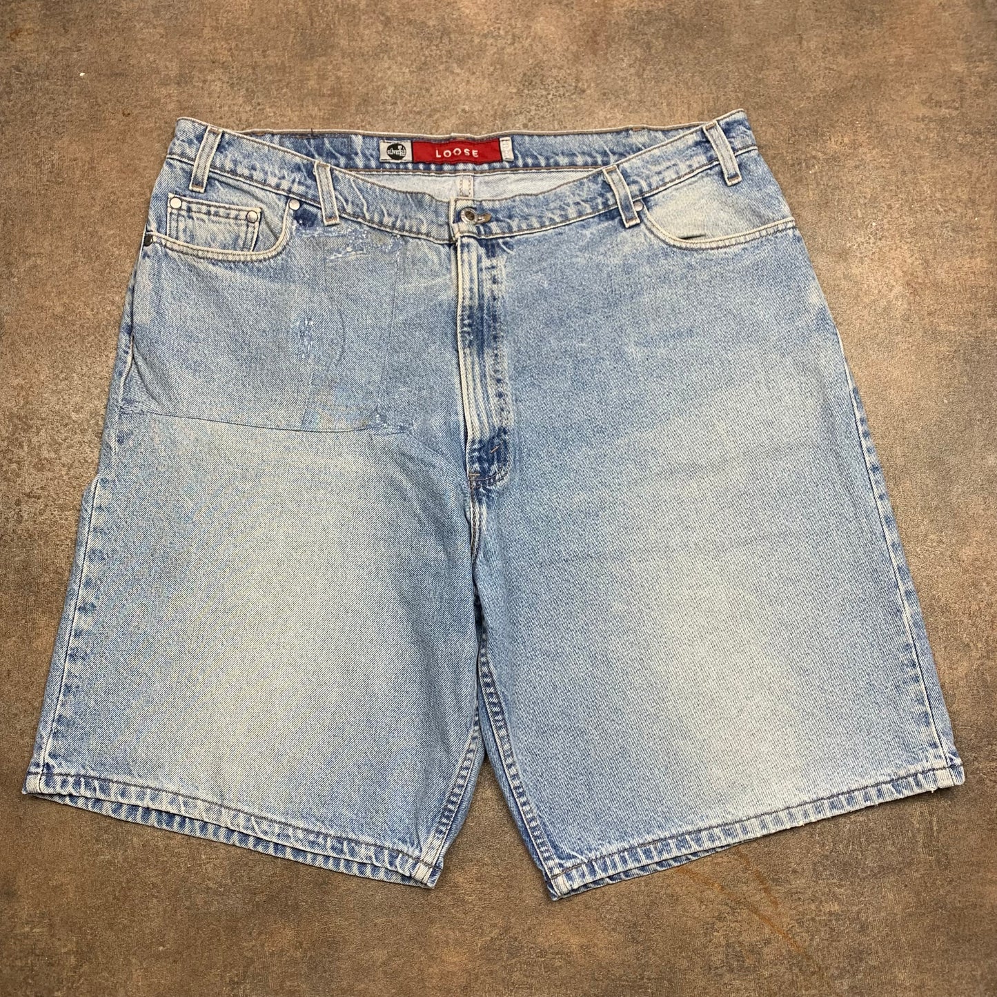 Levi's Silvertab 00s baggy pale blue jorts