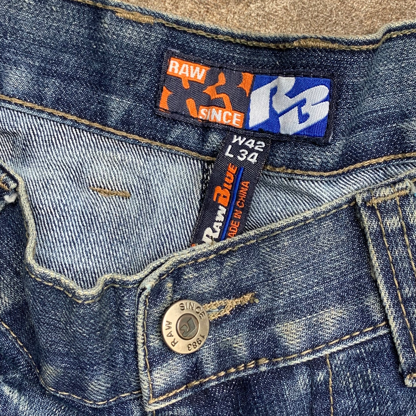 Raw Blue 00s baggy washed jeans