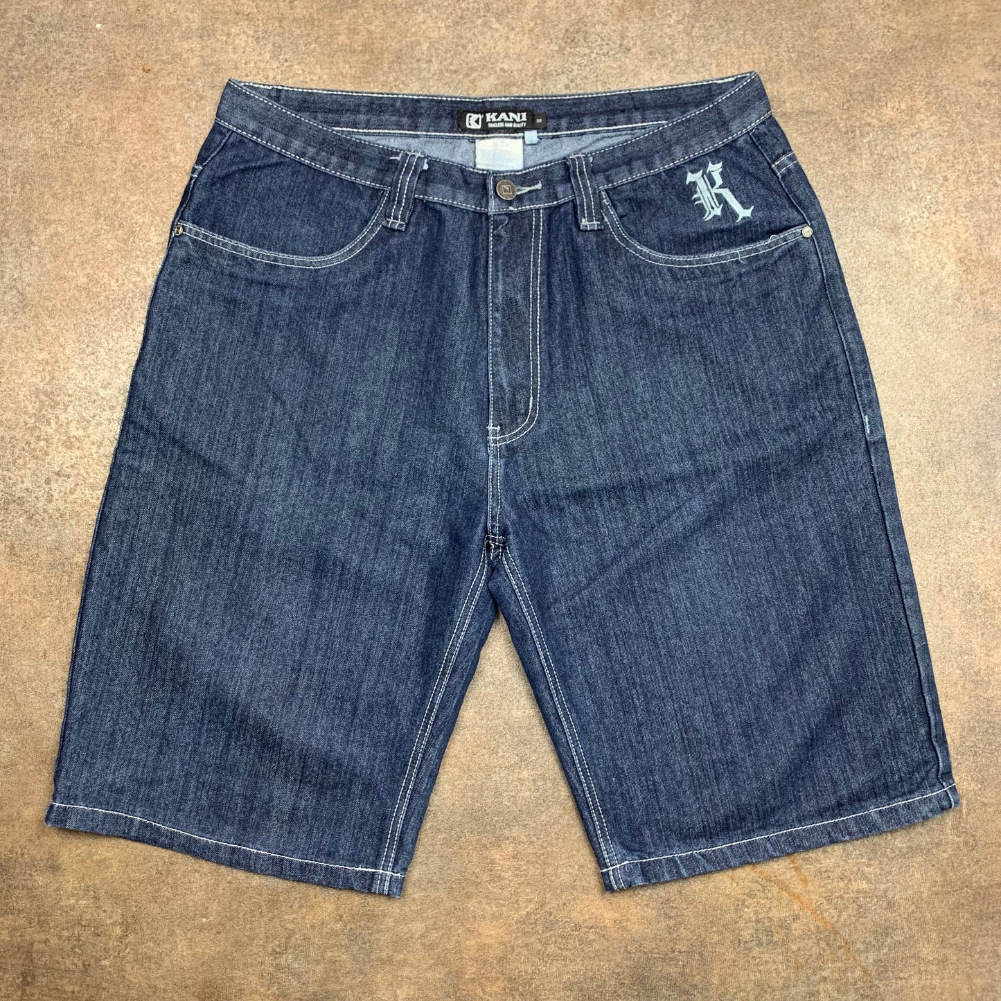 Karl Kani 00s baggy graphic jorts