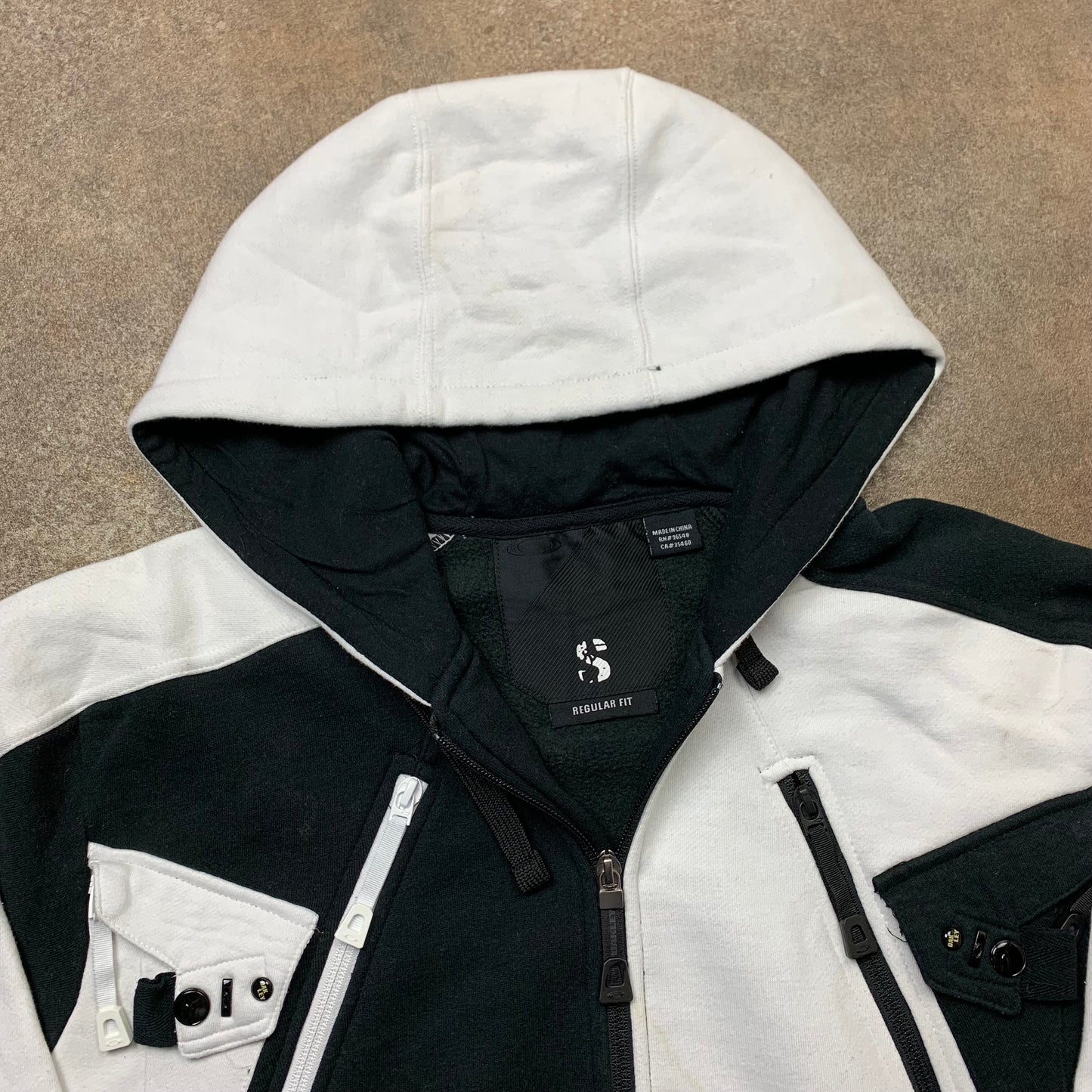 Oakley 00s two tone embroidered hoodie