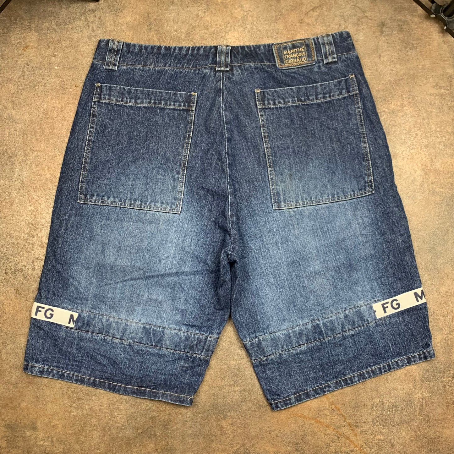 Marithé + François Girbaud 00s baggy navy cargo jorts