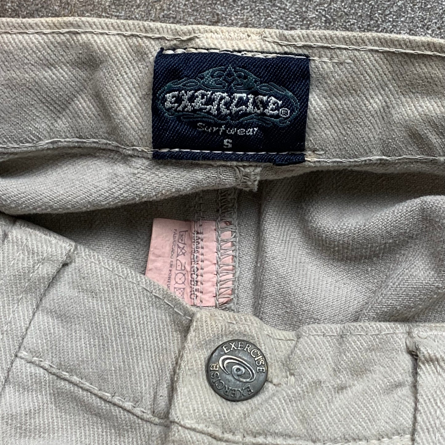 Exercise Surfwear 90s cream baggy graphic jeans