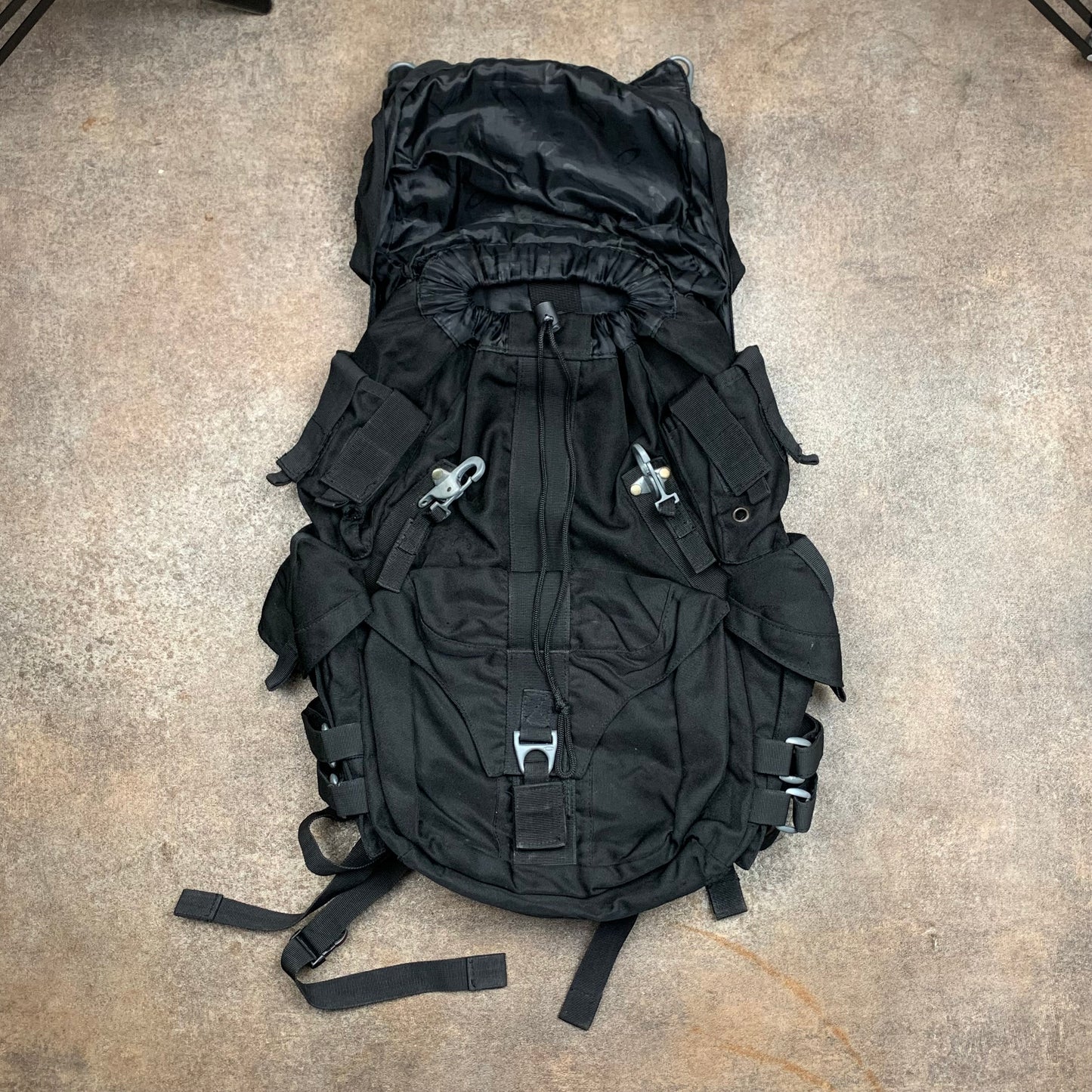Oakley Software 90s Mechanism black backpack