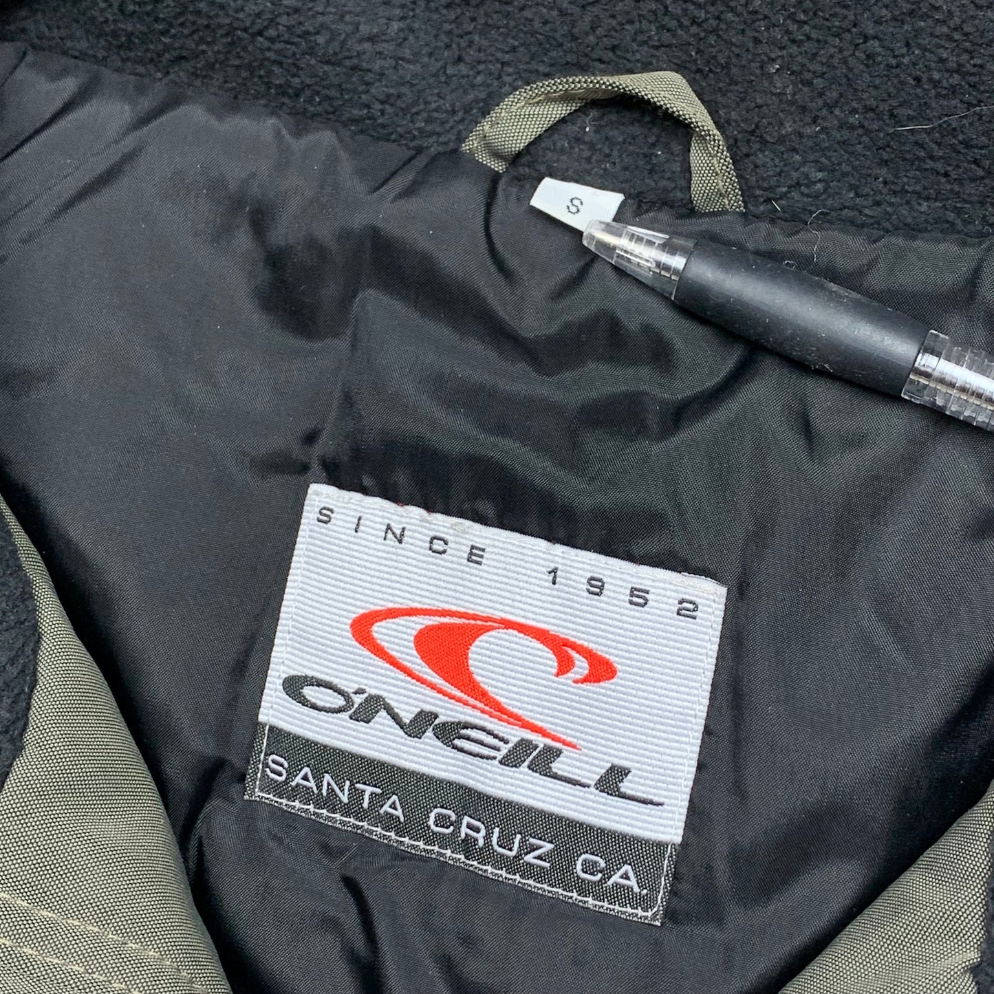 O'Neill 00s grey graphic lined jacket