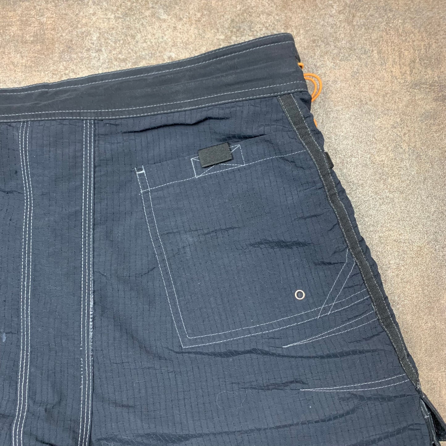 Oakley Software 90s utilised baggy shorts (M)