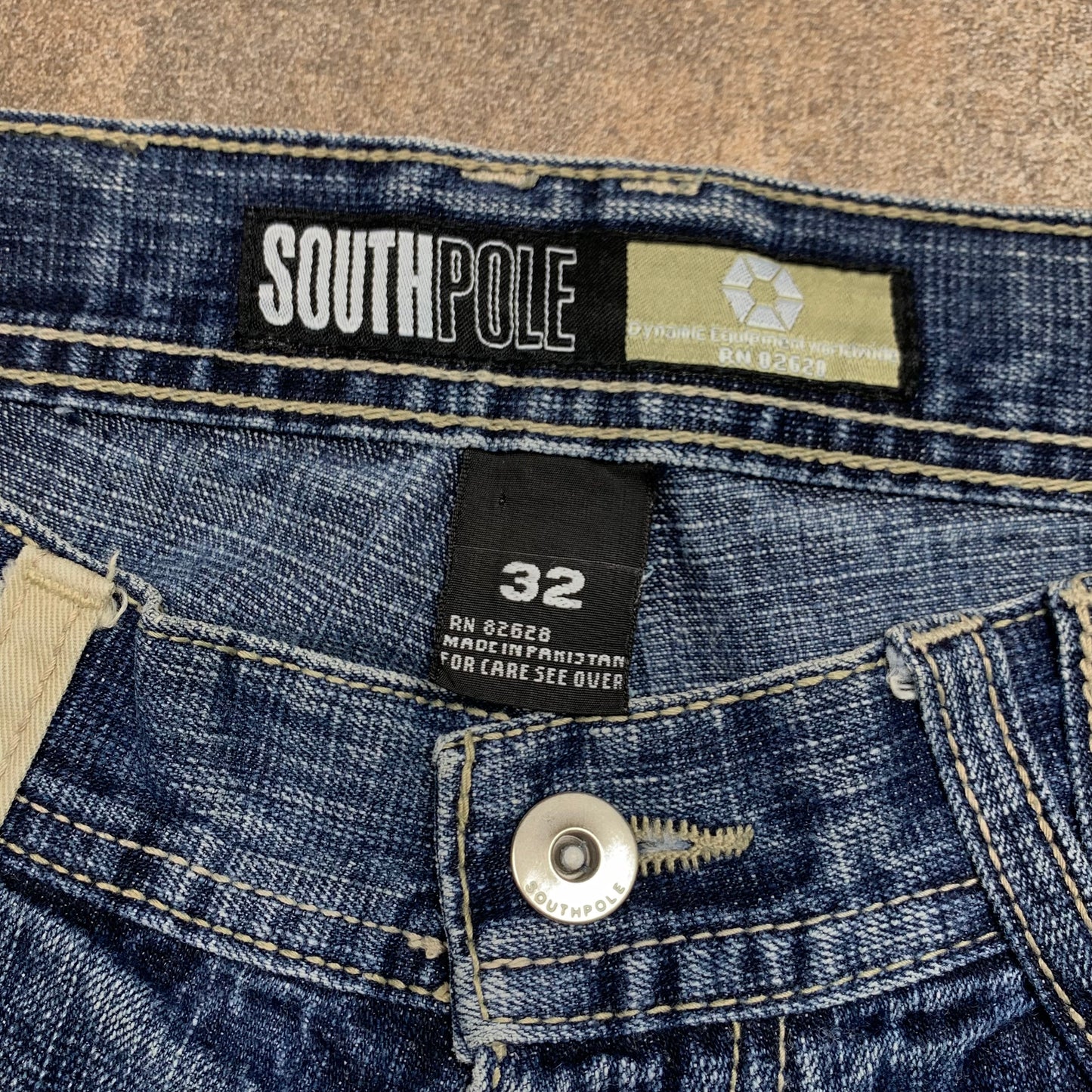 Southpole 00s navy graphic baggy jorts