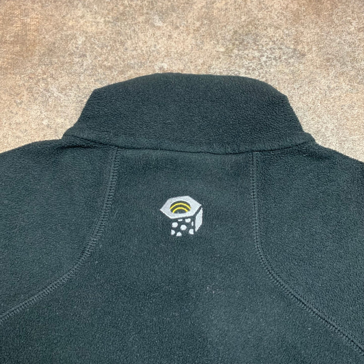 Mountain Hardwear 00s black zip fleece