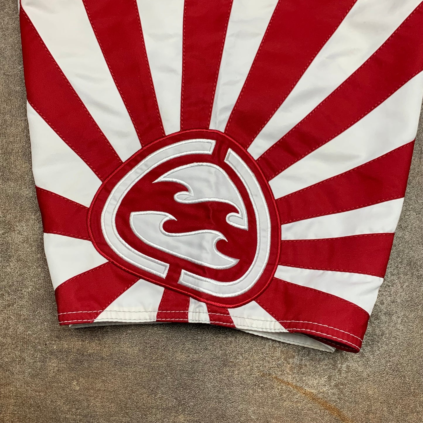 Billabong 00s Andy Iron white red graphic boardshorts
