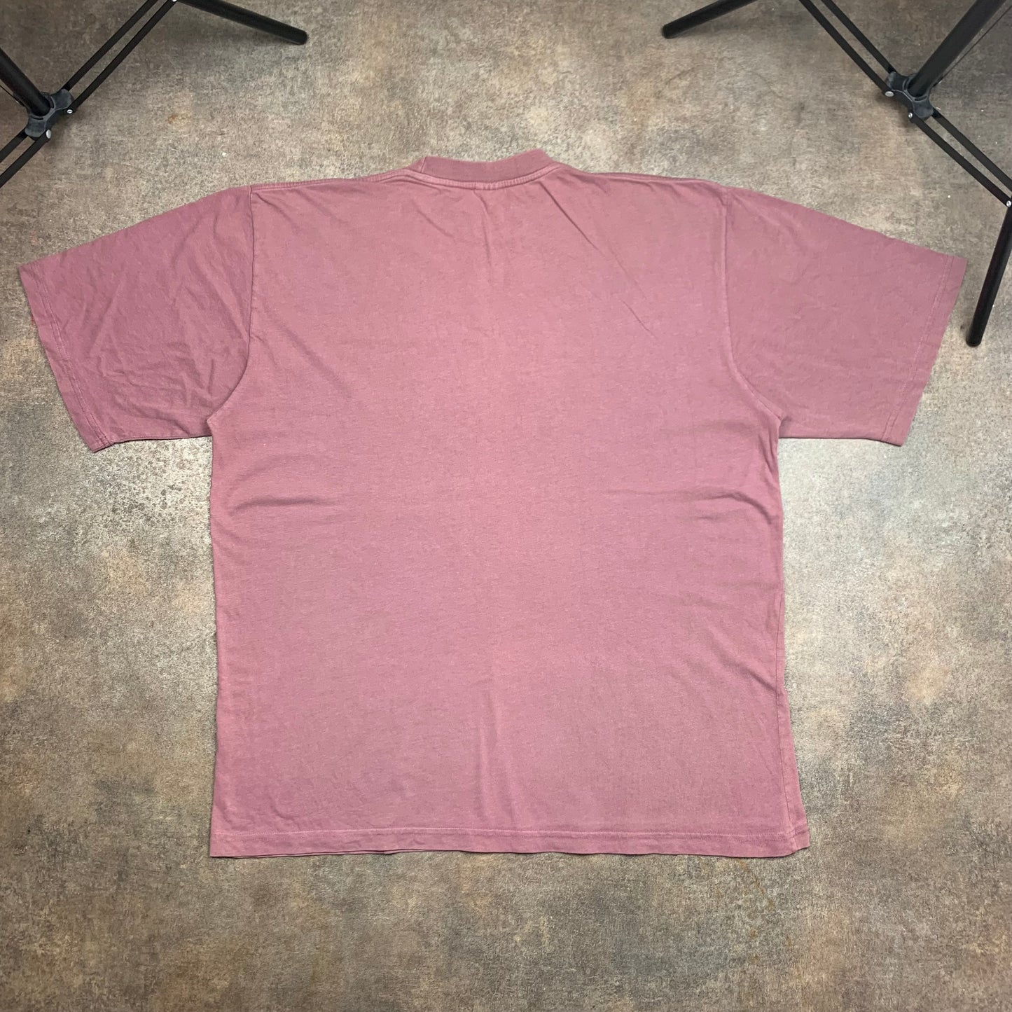 Quiksilver 90s pink graphic faded tee