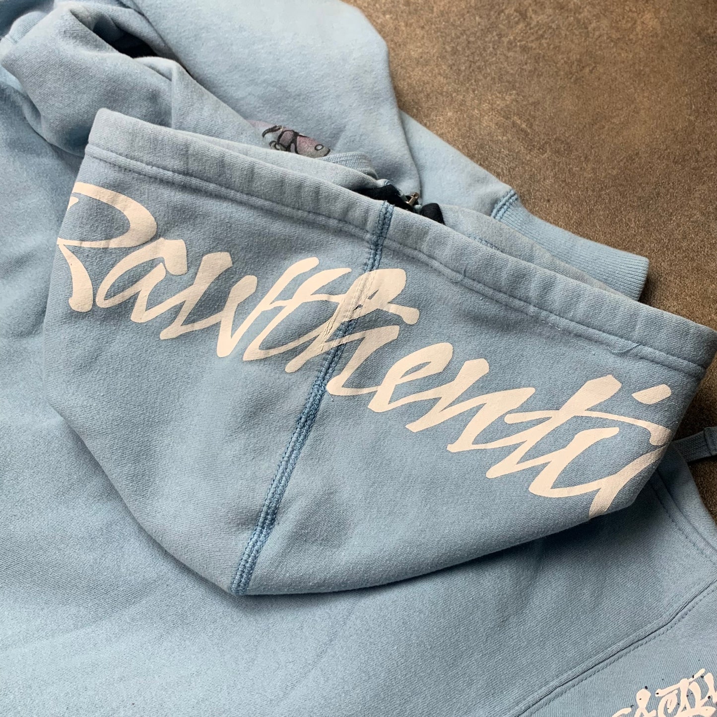 Ecko Unltd 00s light blue graphic graffiti hoodie