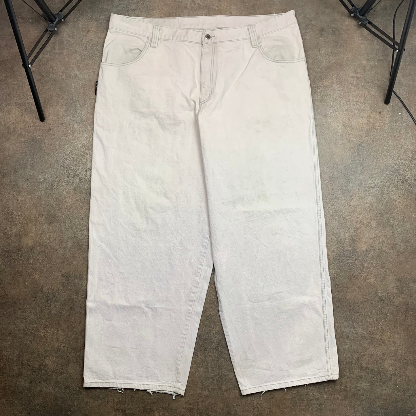 Interstate 90s baggy embroidered jeans