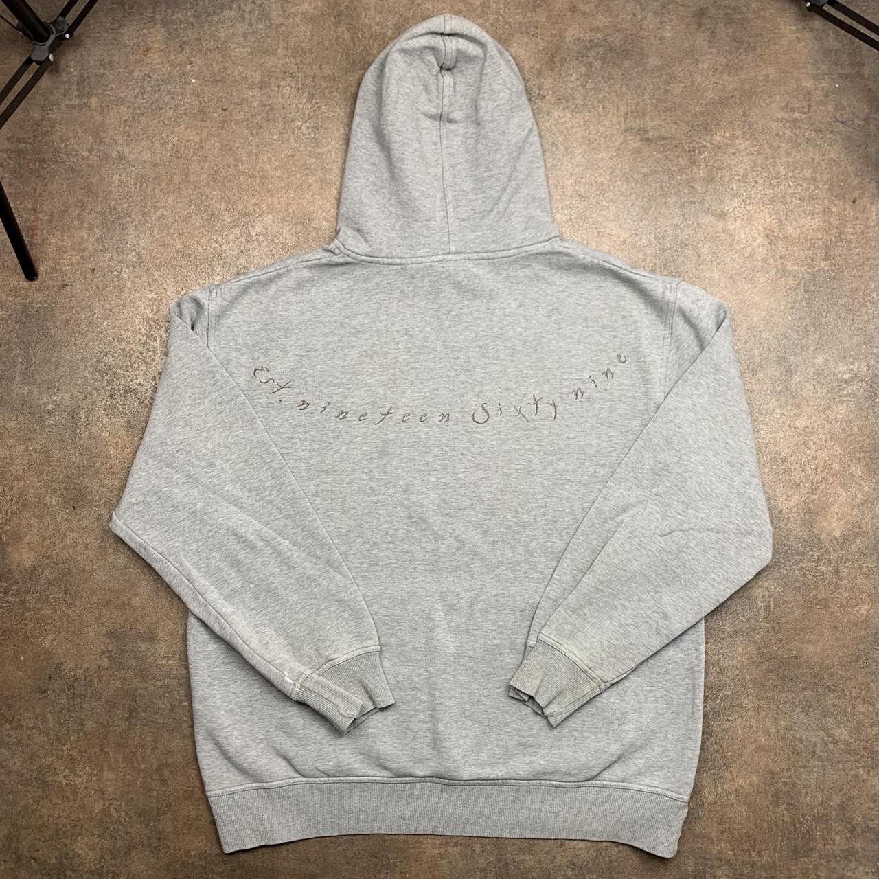 Quiksilver 00s light grey graphic boxy hoodie