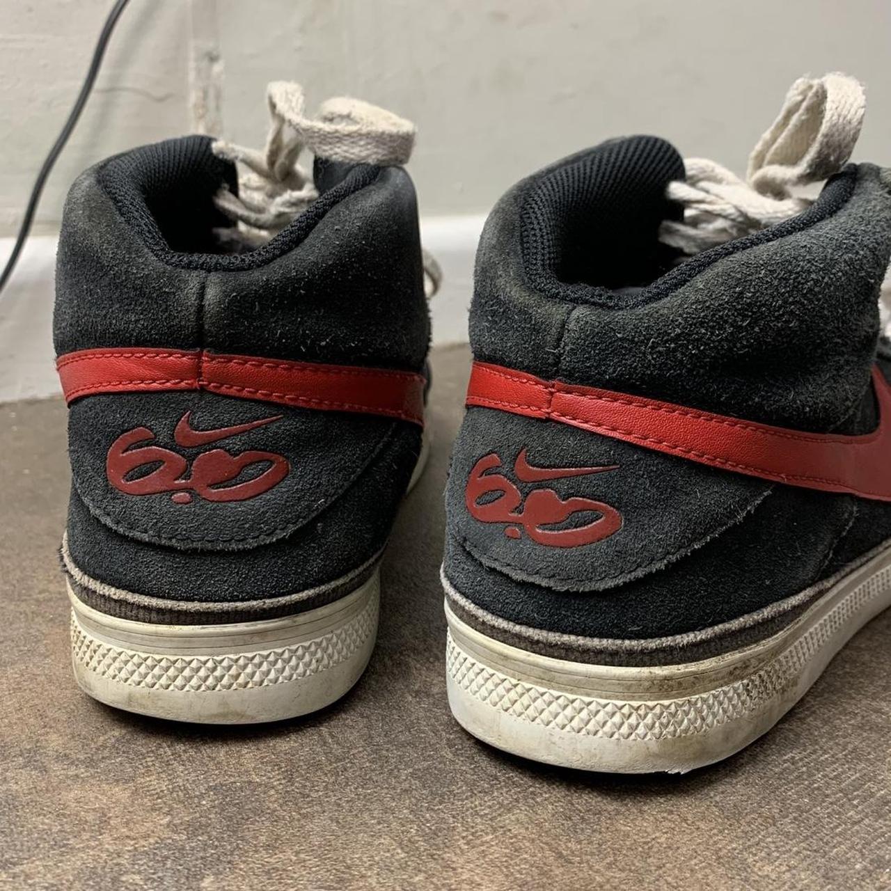 Nike 6.0 black 00s red skate trainers