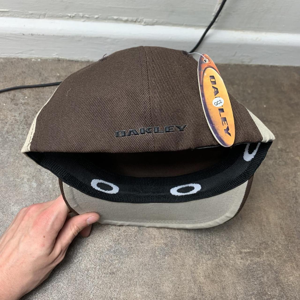 Oakley Software 00s graphic brown beige cap