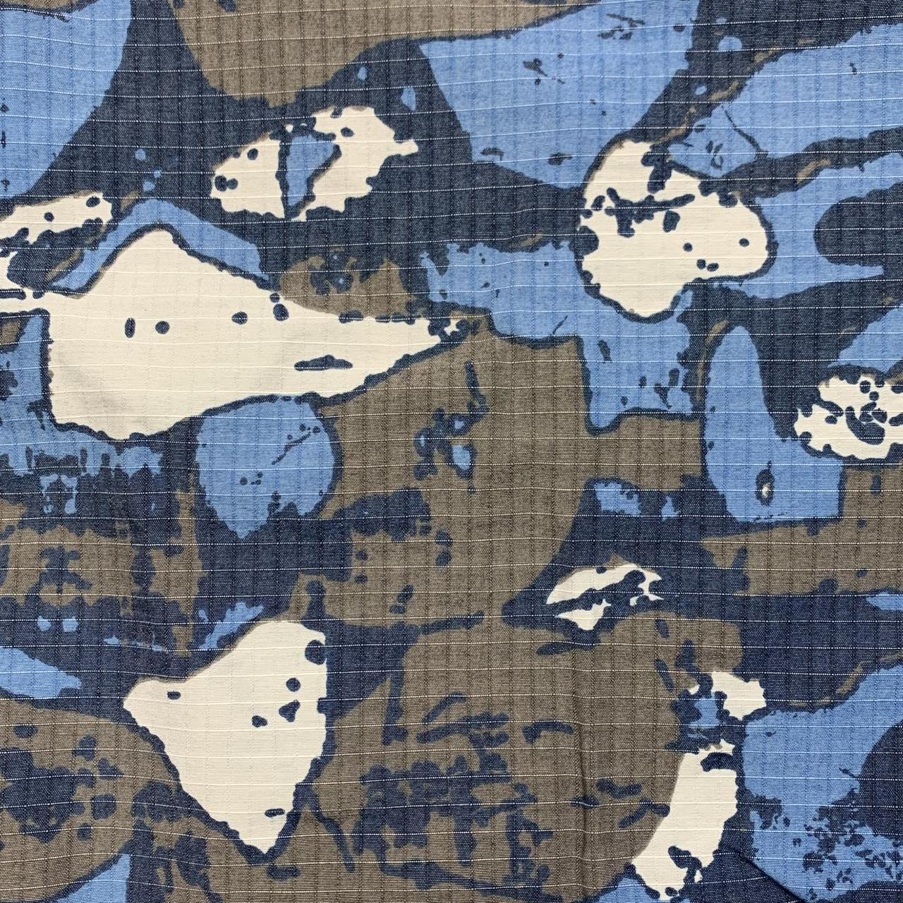 Oakley 00s navy blue camo graphic boardshorts