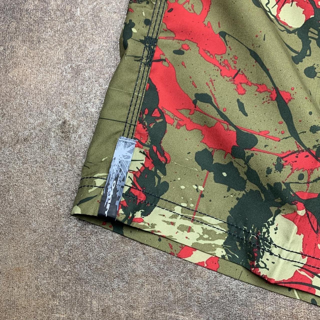 Oakley 00s khaki baggy graphic boardshorts